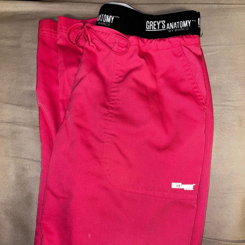 Grey’s Anatomy Pink Active Scrub Pants - Small